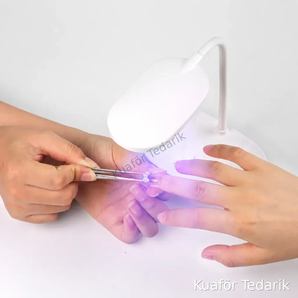 SNRQİ ŞARJLI PORTATİF YARDIMCI UV